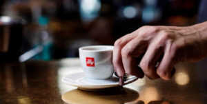 apri-bar-illy_2014
